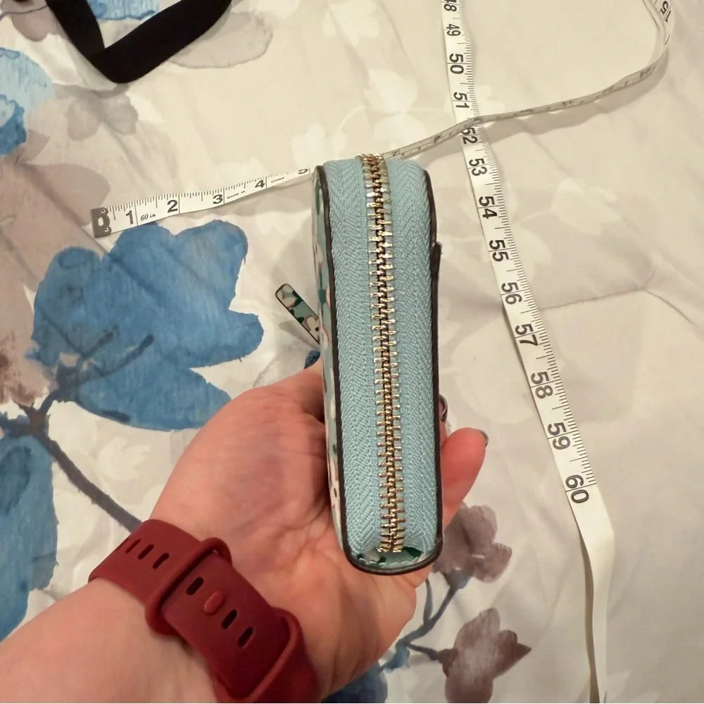 Kate Spade Floral Wallet - blue, Green and White like new - Picture 8 of 10